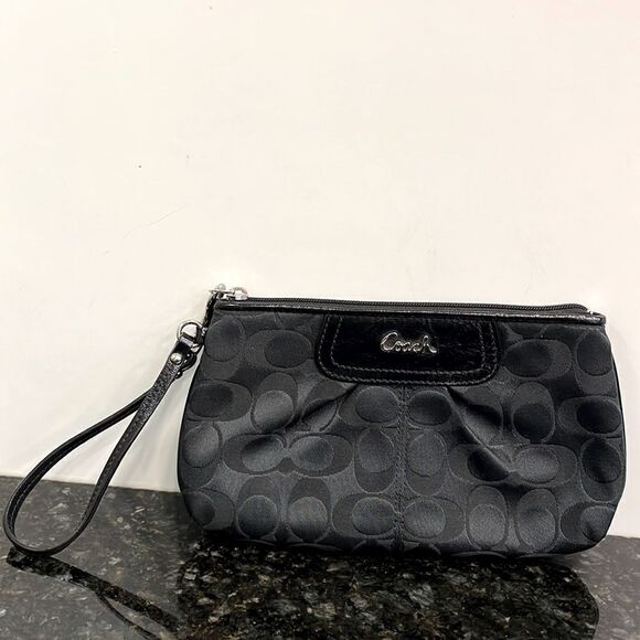 Coach wristlet -Black. Size 9” x 5.5” - Picture 1 of 5
